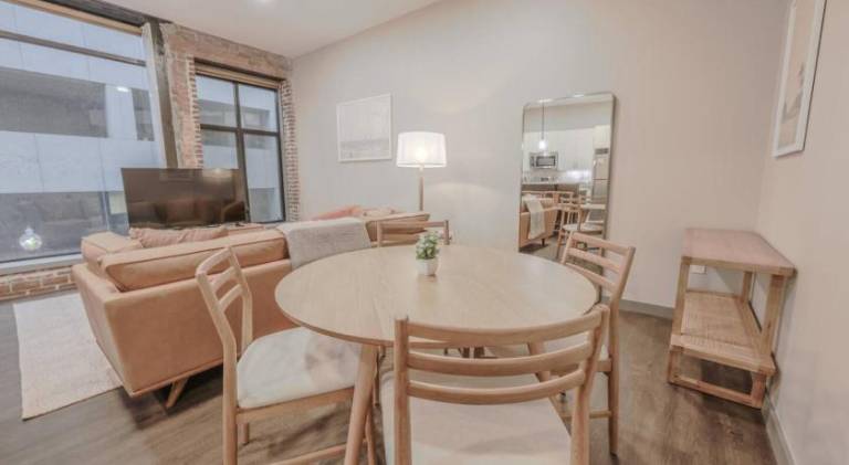 Fully equipped charming rental apartment | Near Faneuil Hall | Perfect for remote work | Dogs allowed — photo 3