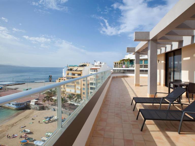 Nh Imperial Playa Hotel in Las Palmas de Gran Canaria