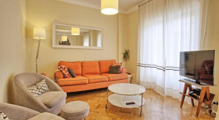 Almirante Top Floor / Almirante Reis Avenue — photo 2