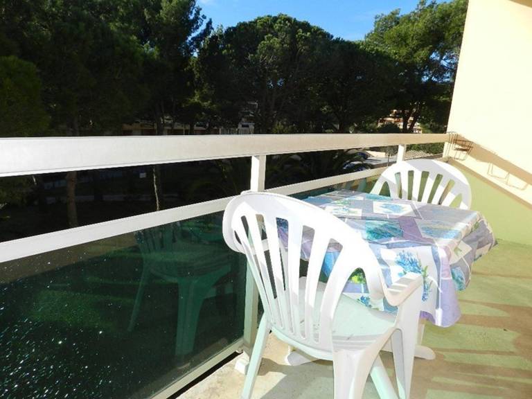 Holiday apartment with 2 rooms for 5 persons — photo 3