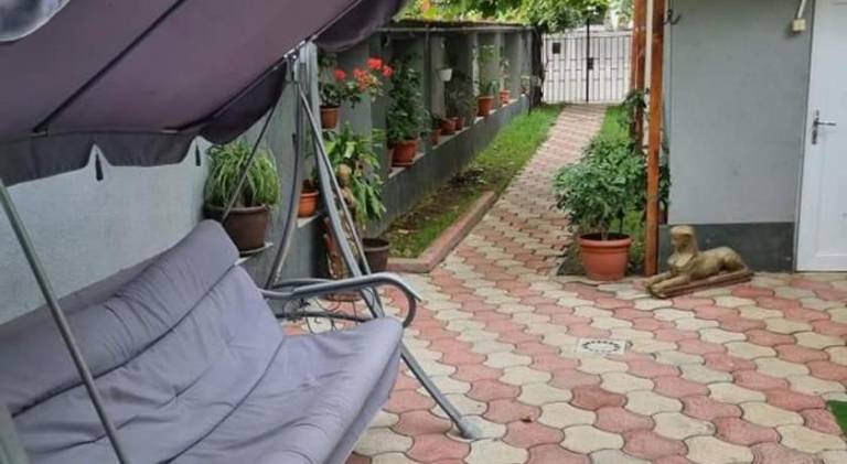 Villa with 6 rooms for 12 persons in Constanta