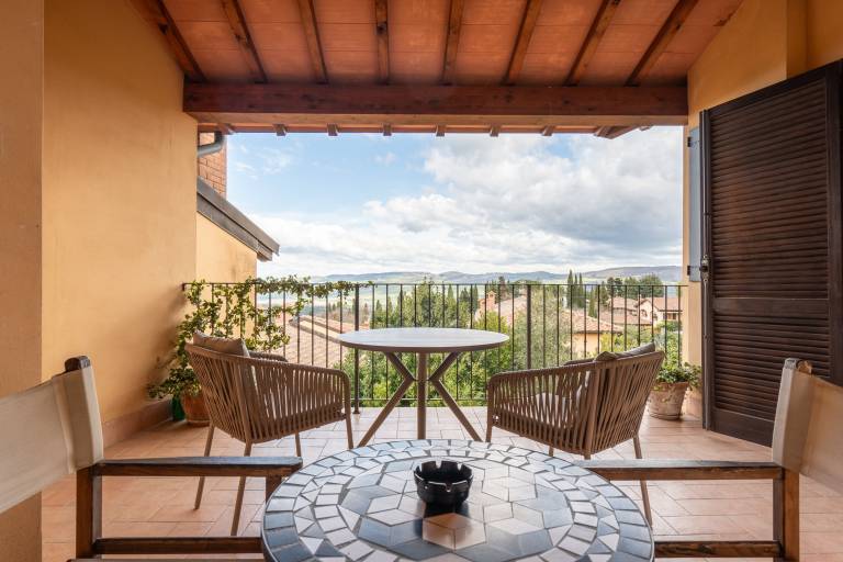 Apartment 'Terrazza Sulla Val D'Orcia' with Shared Pool, Private Terrace and Wi-Fi — photo 5