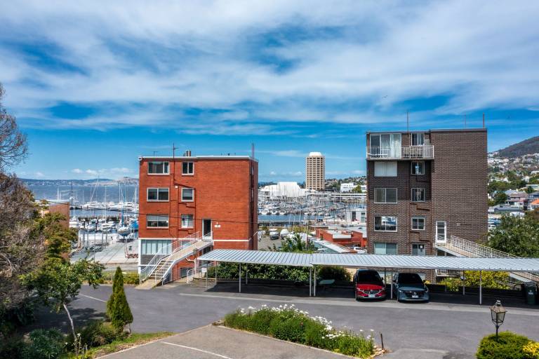 Apartment Sandy Bay
