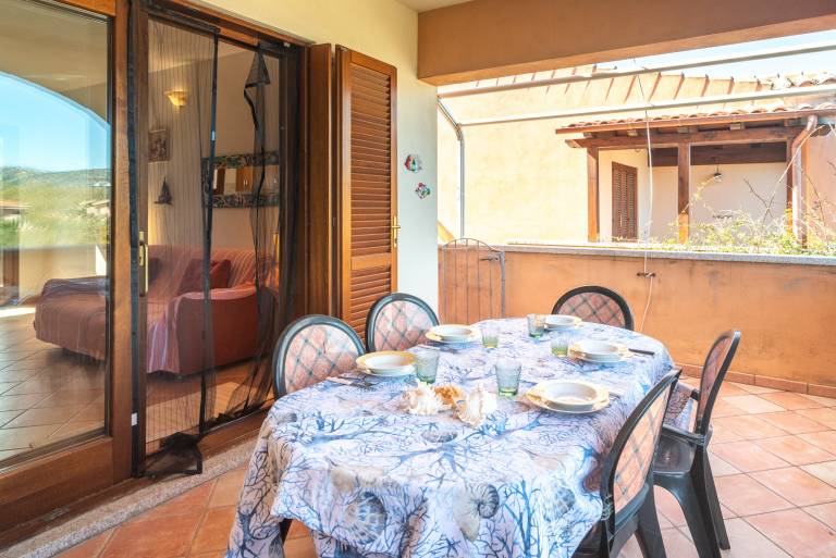 Rental apartment with terrace & barbecue | Mountain view — photo 3