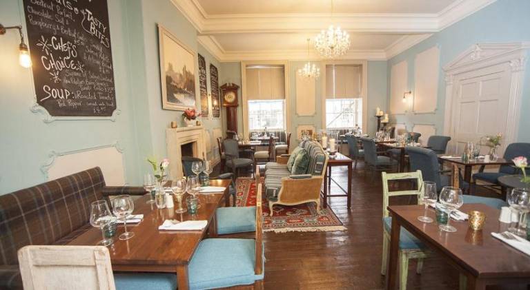 Norfolk Arms Hotel — photo 3