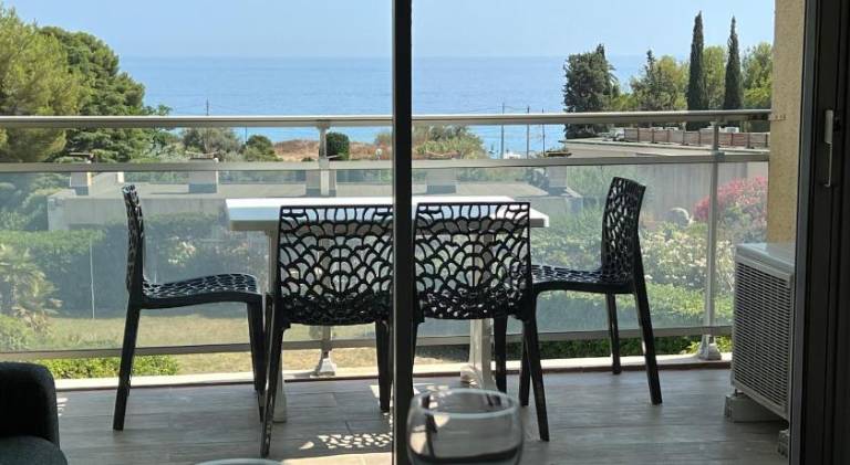 Holiday apartment with terrace — photo 4