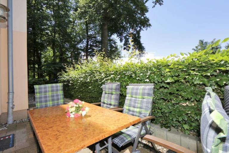 Vacation home with terrace — photo 4