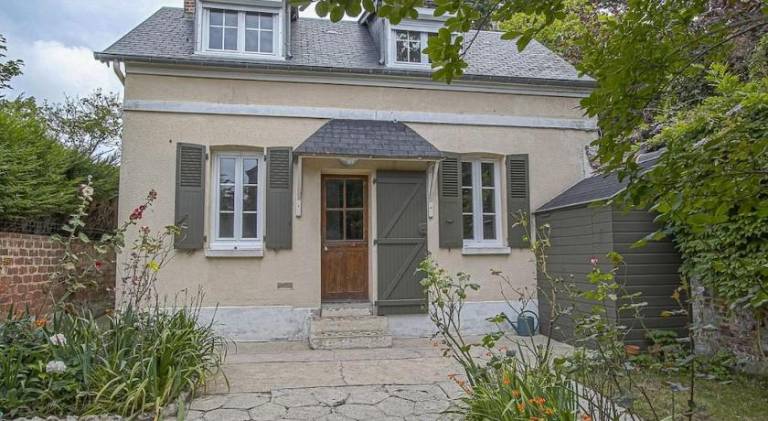 Vacation home with 2 rooms for 3 persons in Etretat