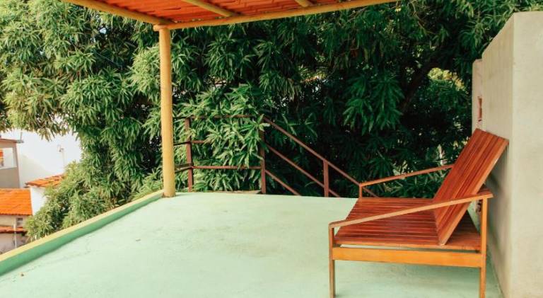 Dedicated room with patio & yard — photo 5