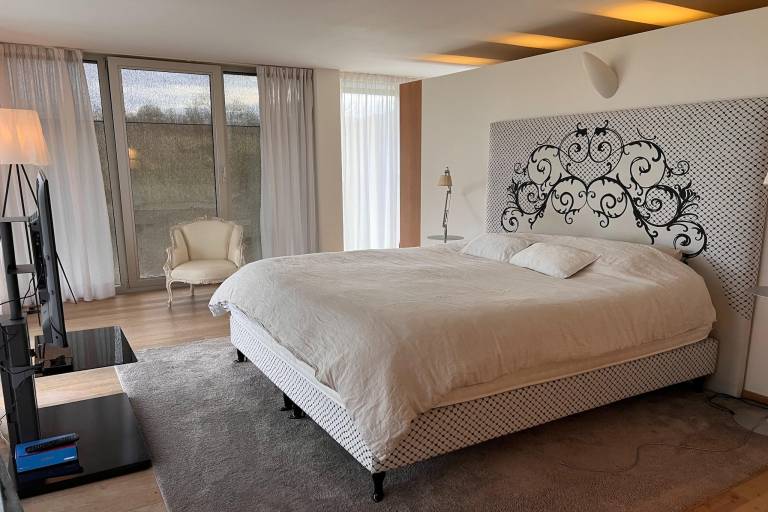 Children-friendly beautiful villa with pool, garden & hot tub | Nature view | Good for workation | Dogs allowed — photo 5