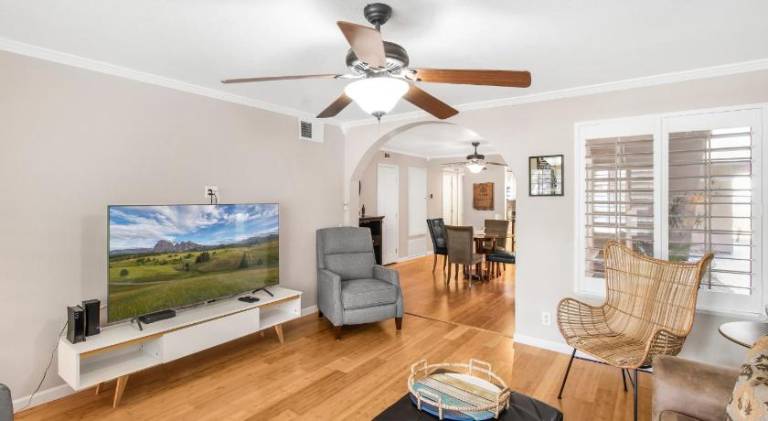 Beautiful house with jacuzzi & pool | Pet-friendly — photo 2
