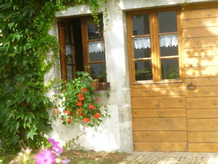 Gite with garden & grill — photo 3