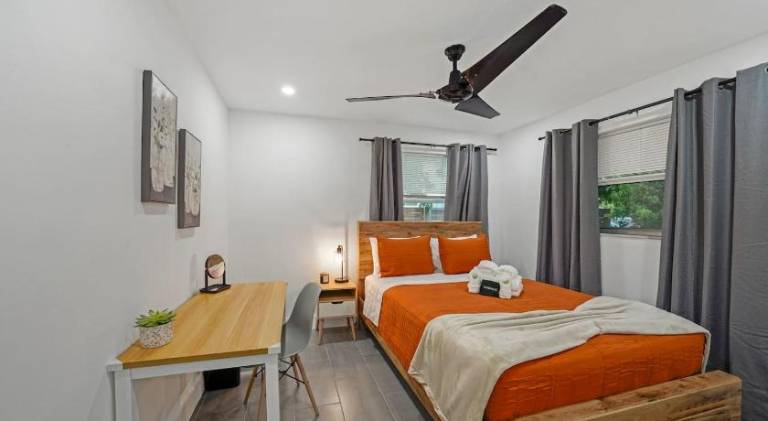 Holiday apartment with 2 rooms for 4 persons in Melrose
