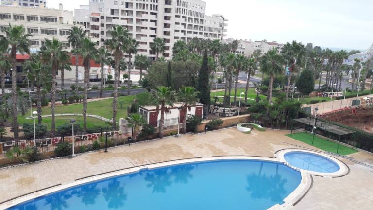 Apartment with patio, pool & garden in Oropesa del Mar