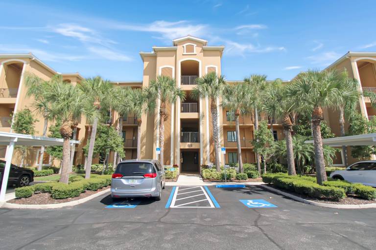 Child-friendly condo with pool & jacuzzi | Lake view | Good for workation | Pets allowed — photo 5