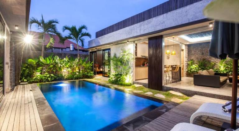 Ample villa with pool | Pets allowed in Canggu