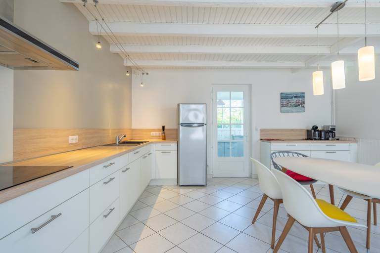 Holiday Home 'Rénovée - Le 36' with Private Terrace, Private Garden and Wi-Fi — photo 5