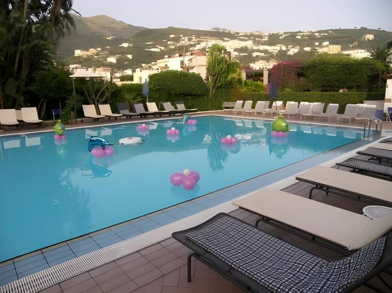 Aequa Hotel in Vico Equense