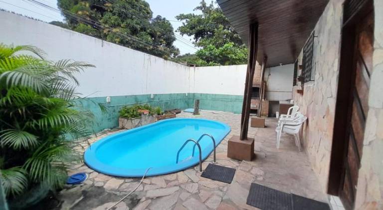 Charming vacation home with pool | Close to the beach | Pets are welcome in Natal