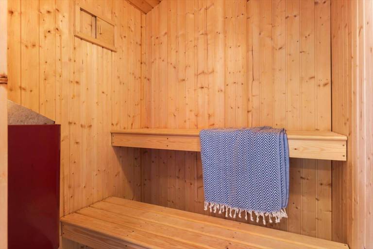 House with barbecue, sauna & terrace — photo 2