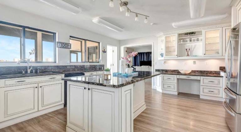 House with pool | Pet-friendly — photo 4