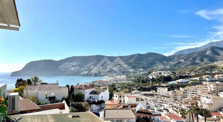 Pleasant rental apartment with terrace | Close to the beach | Good for workation | Dogs allowed in Almunecar