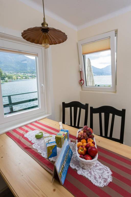 Children-friendly vacation home with patio, pool & sauna | Lake view | Good for workation | Pet-friendly — photo 3