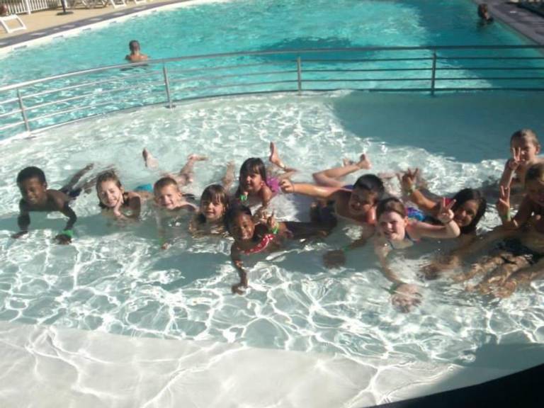 Mobile home with heated pool & patio — photo 3