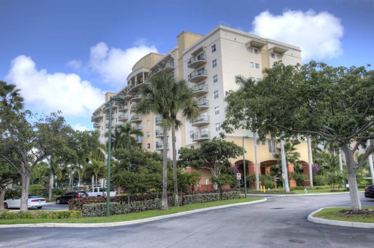 Condo Pompano Beach