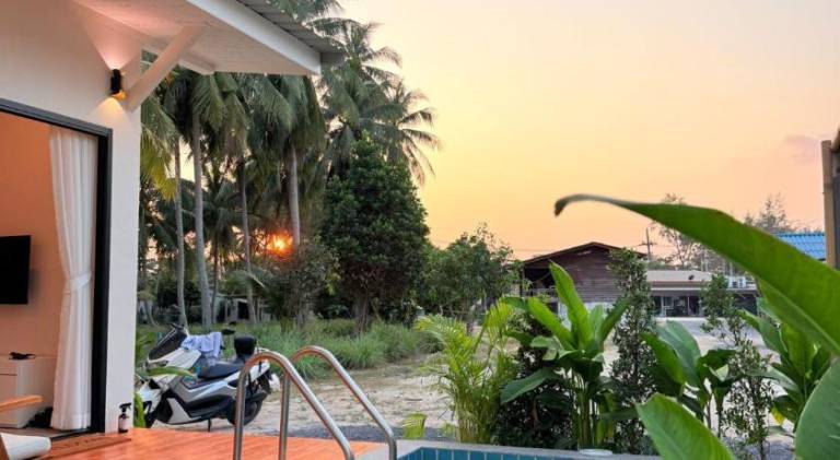Villa with pool — photo 2