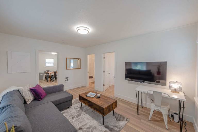 House Coos Bay