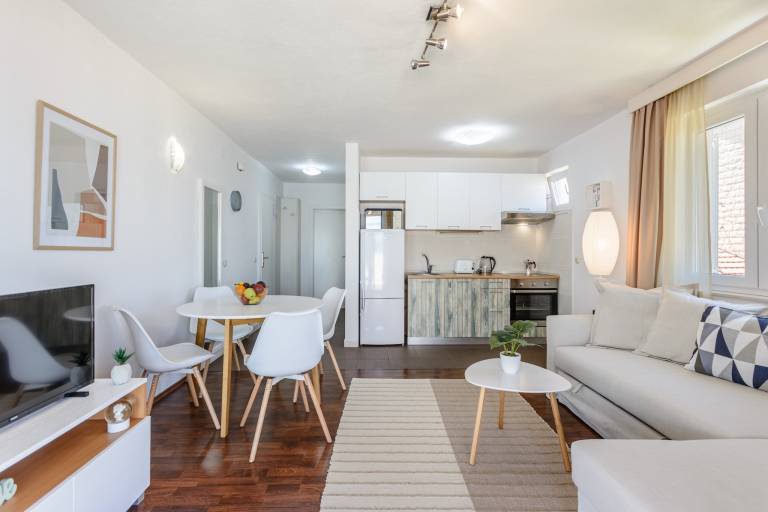 Holiday apartment with BBQ | Sea view — photo 4
