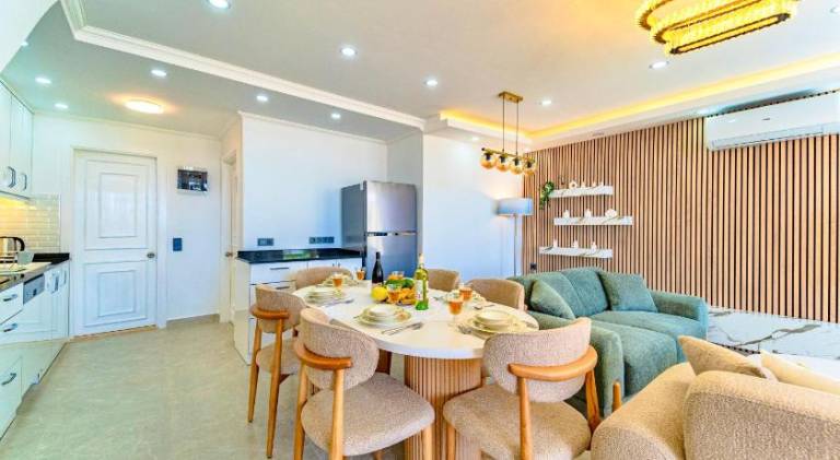 Fully equipped charming house with pool, grill & patio | Good for workation | Pet-friendly — photo 4
