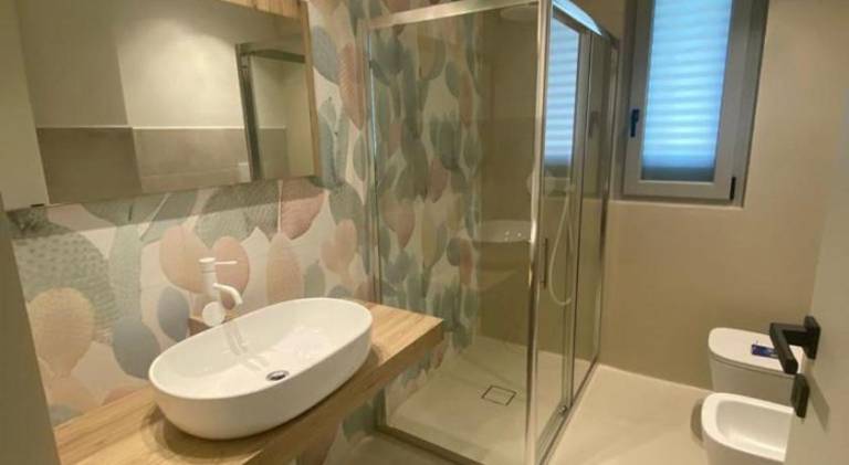 Wonderful villa with hot tub & pool | Pets allowed — photo 2