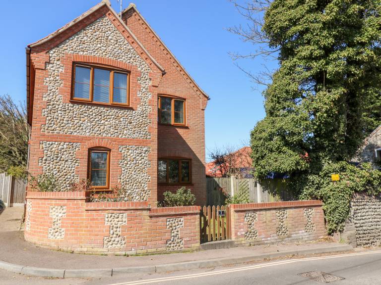 Cottage Bacton