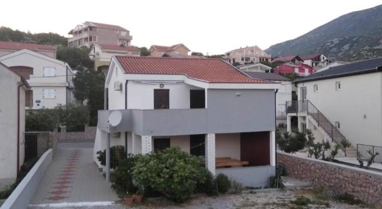 House with 3 rooms for 5 persons — photo 3