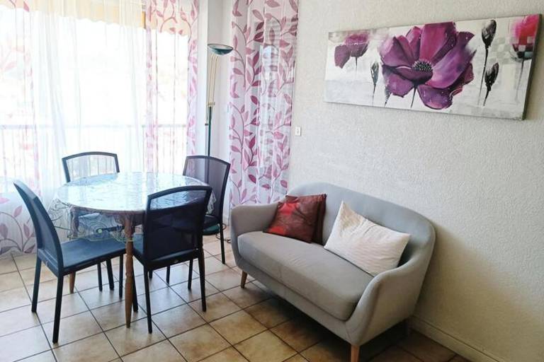 Fully equipped rental apartment with pool | Dogs allowed — photo 3