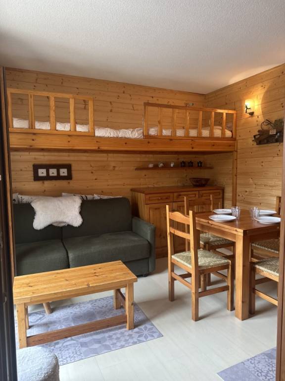 Studio Auron