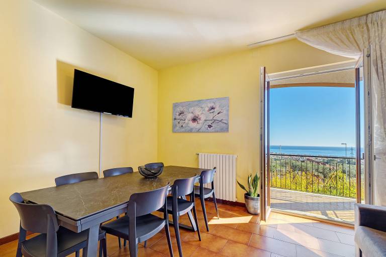 Fully equipped nice apartment with fast internet, terrace & barbeque | Garden view | Pets allowed — photo 5