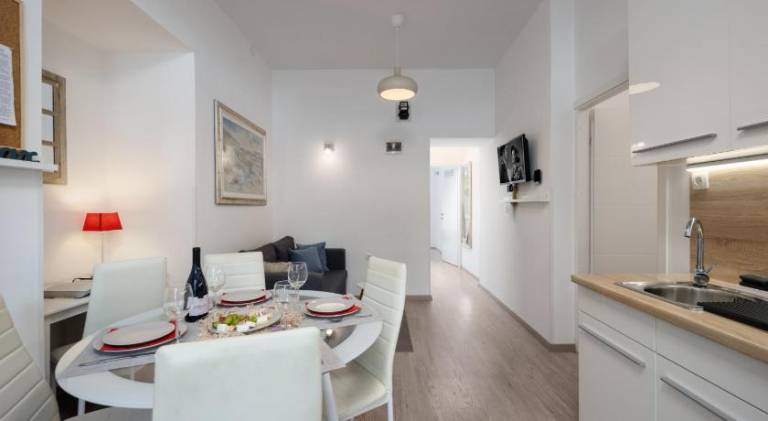 Rental apartment with 2 rooms for 4 persons — photo 3