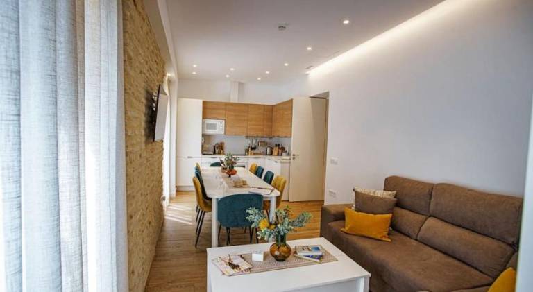 Vacation home with hot tub | Near Seville Cathedral | Dogs allowed — photo 2