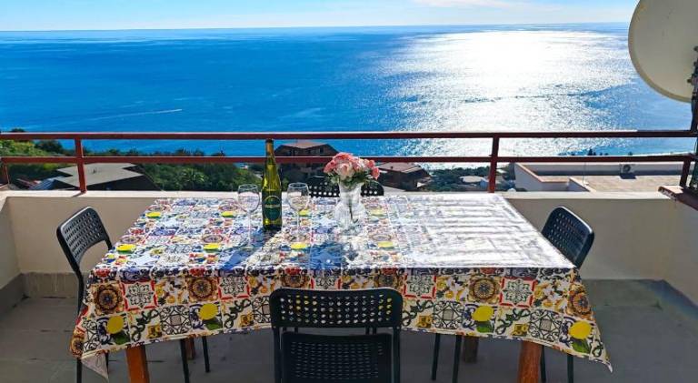Nice rental apartment | Next to the beach | Pets are welcome in Letojanni