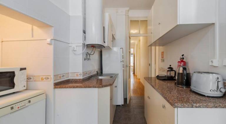 Rental apartment with 4 rooms for 9 persons — photo 3