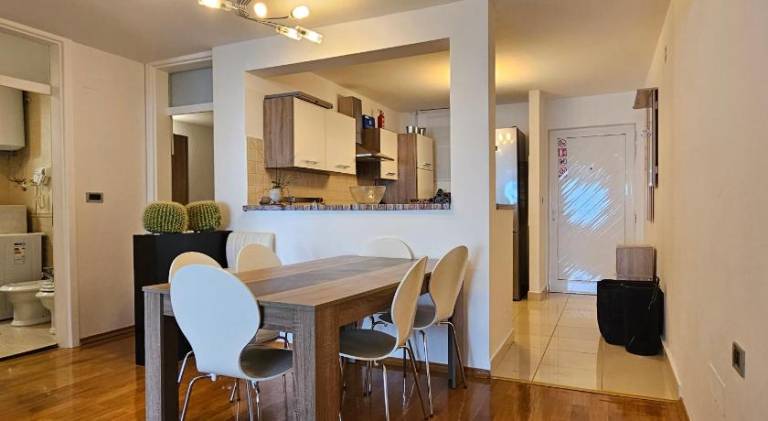 Holiday apartment with 2 rooms for 6 persons — photo 2