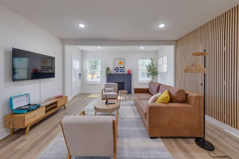 House OST/ South Union