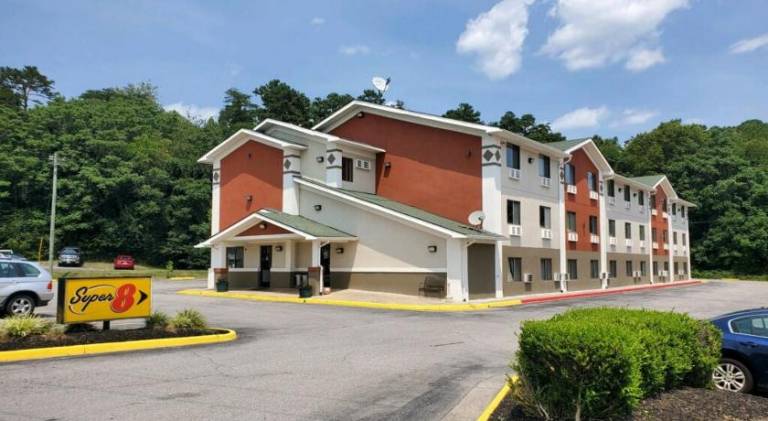 Super 8 By Wyndham Salem Va — photo 5