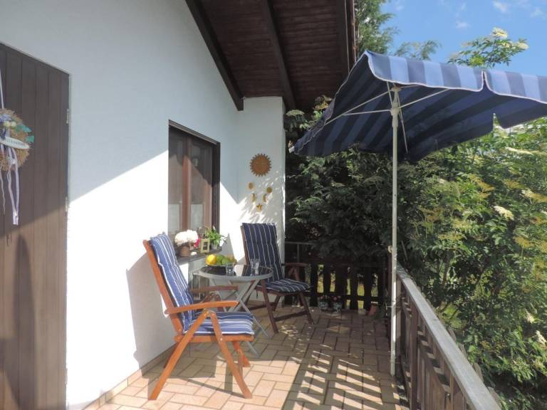 Ferienhaus Schlossblick mit Teilseeblick