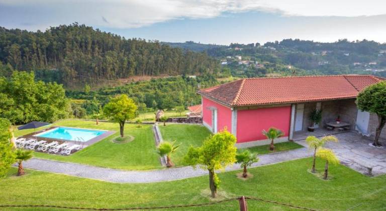 Welcoming Villa with Mountain View in Sobradelo da Goma — photo 5
