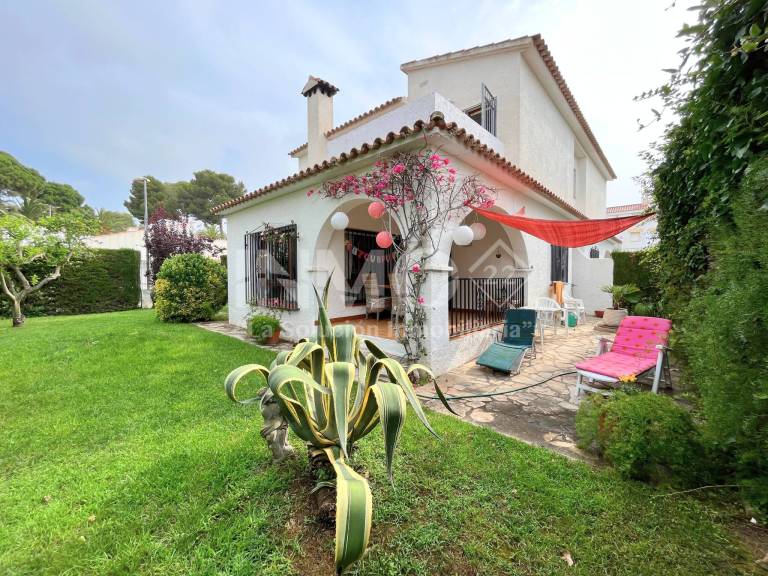 House with terrace & garden | Next to the beach | Pets are welcome in Cambrils