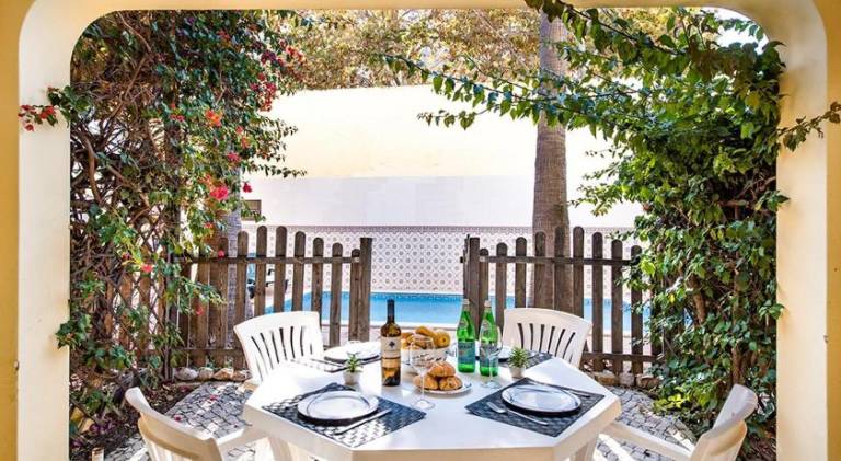 Holiday apartment with garden, pool & terrace | Pets allowed — photo 4